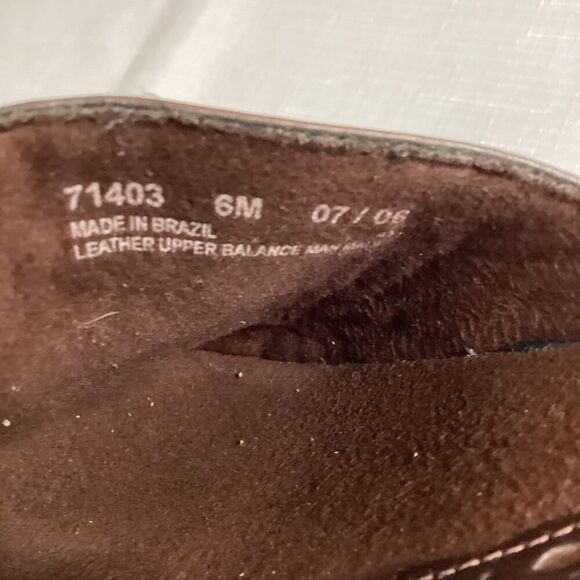 Clarks Leisa Brown Leather Embroidered Mule Clog Size 6 M - Picture 9 of 11
